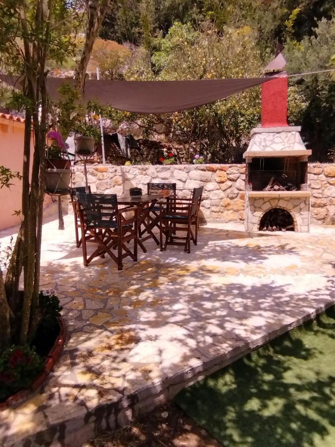 Villa Serenity Vovikes Exterior photo